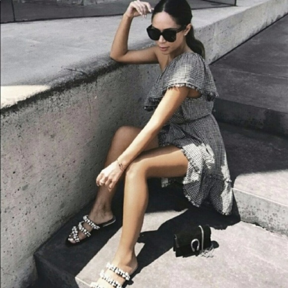 NWT Zara Flat Sandals with pearl embellished straps - Picture 5 of 17